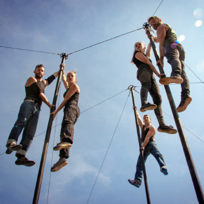 Cirque Entre Nous, Entre nous...